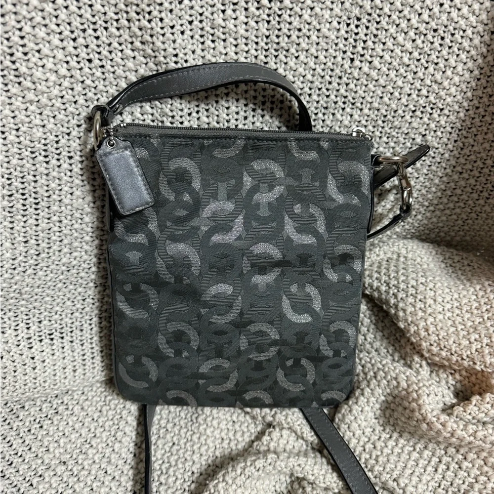 Coach Gray & Metalic Signature Small Trim Crossbody Purse w/ Adjustable Strap‎